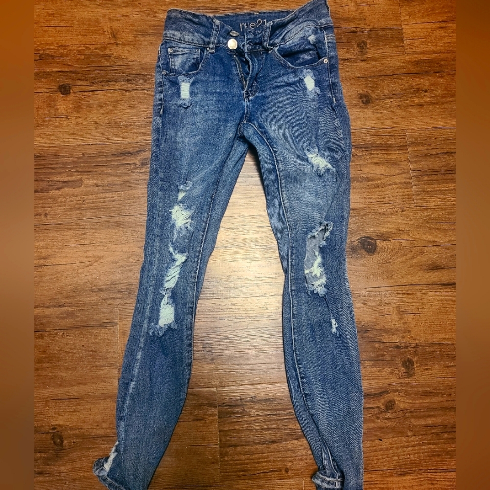 Rue 21 Mid Rise Jegging; size 6